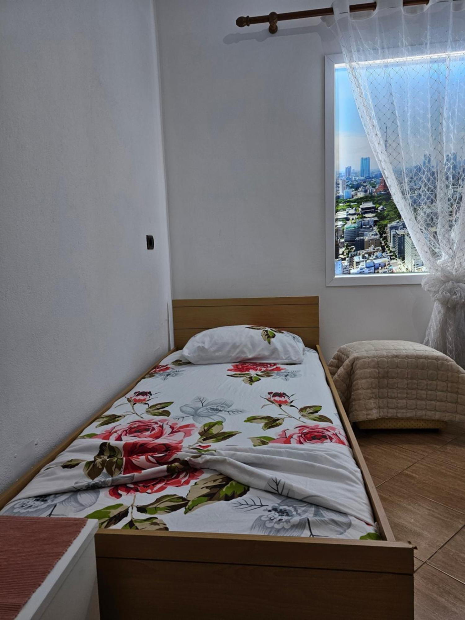 Geljus Tirana